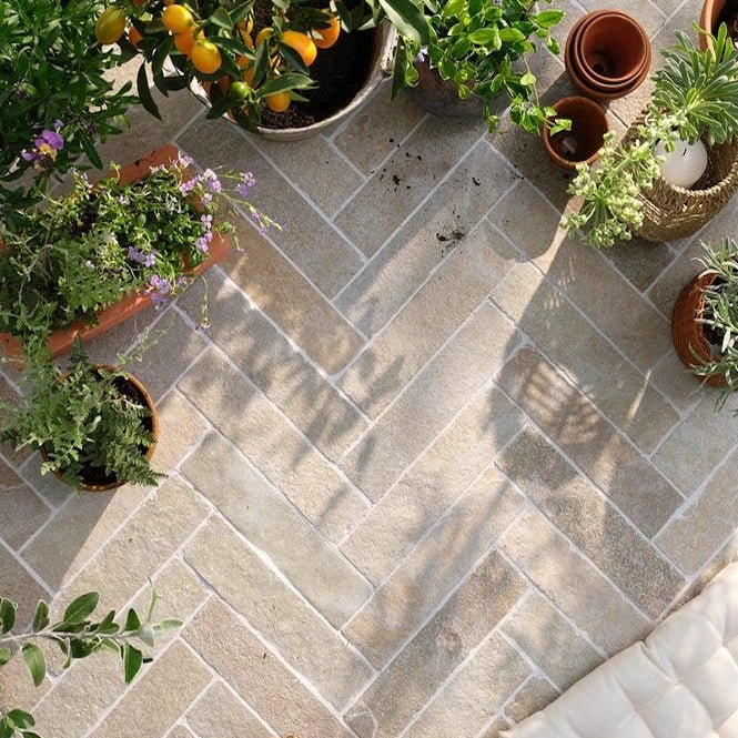 Sample - Tuscan Beige Limestone Batons - Stone Centre
