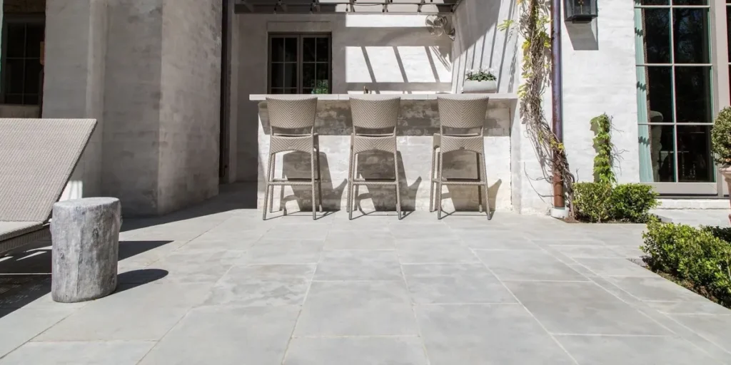 get-the-ultimate-alfresco-makeover-with-modern-outdoor-tiles