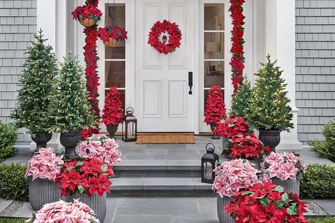Welcoming-Christmas-Entryways